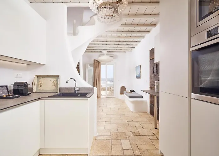 Petrolefko By Ethos Hospitality אורנוס